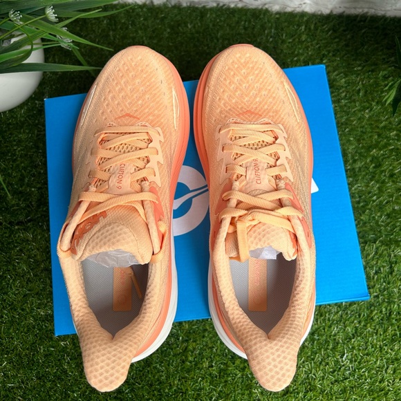 Hoka Clifton 9 Color: Cantaloupe / White women size 7 new with box - Picture 15 of 16